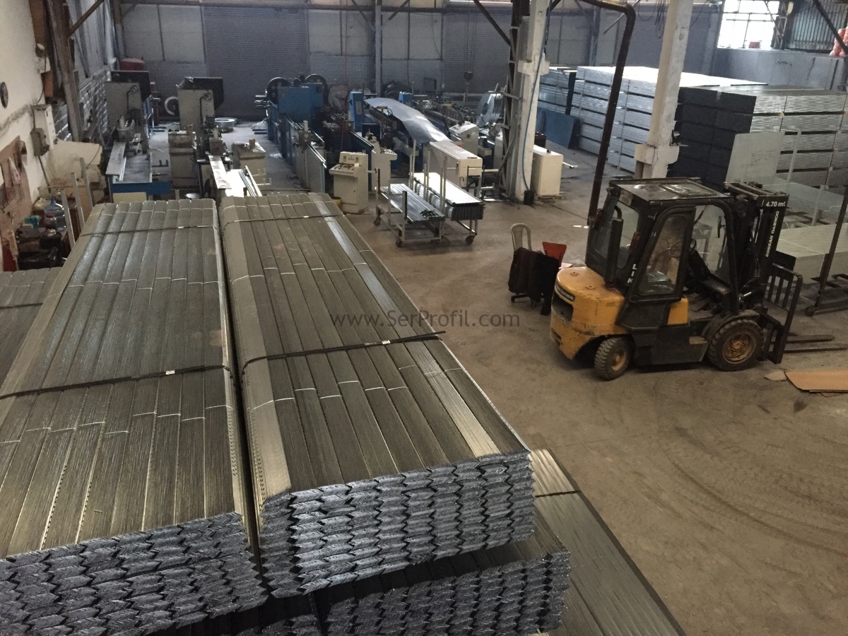 Galvanizli U / C / Z / Sigma Hafif Çelik Yapı Profilleri Toptan Fiyatları