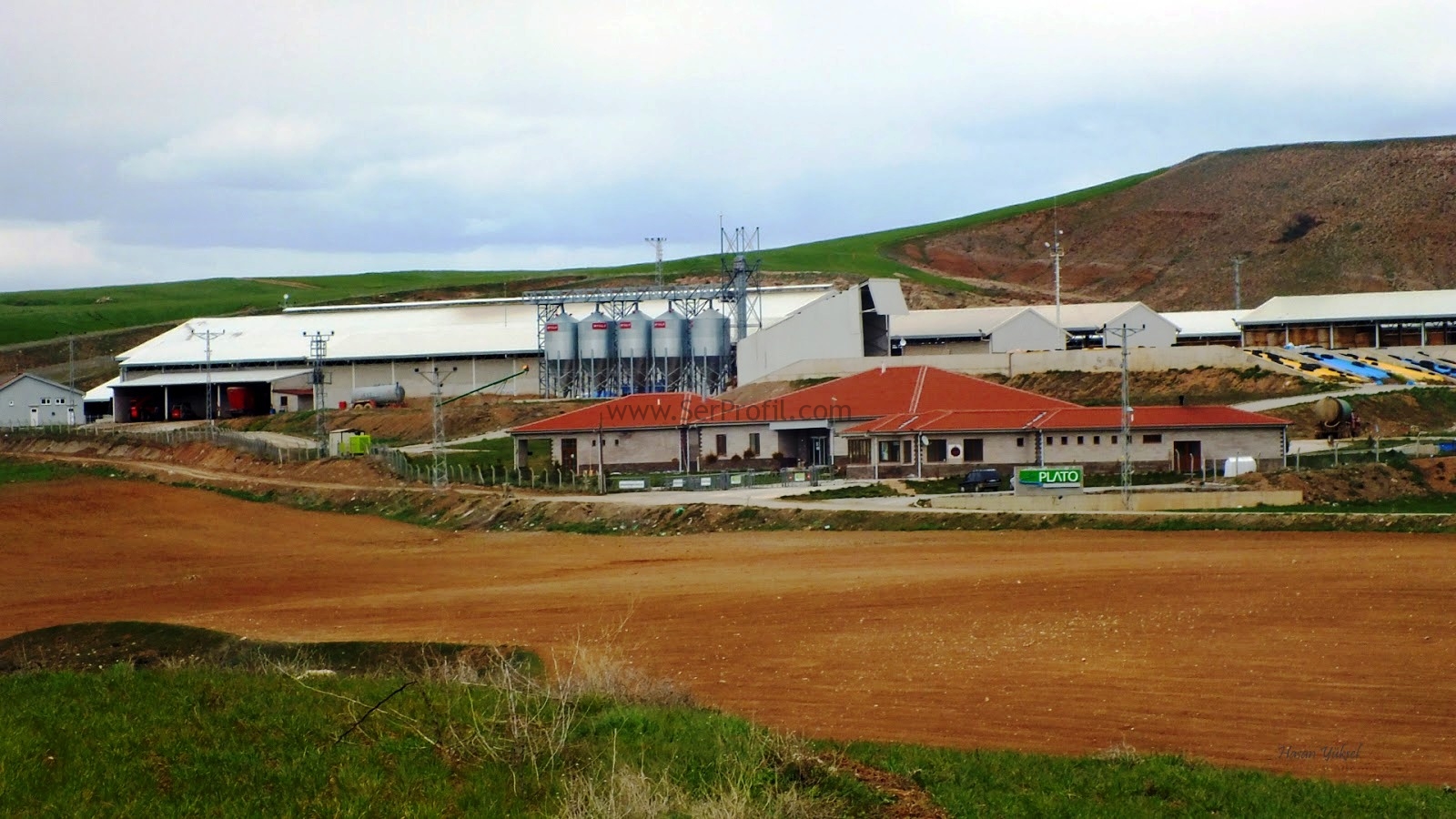 Anahtar Teslimi Yalıtımlı Prefabrik ÇELİK Tavuk Çiftliği Projeleri ve İnşaatı Yapan Firmalar,